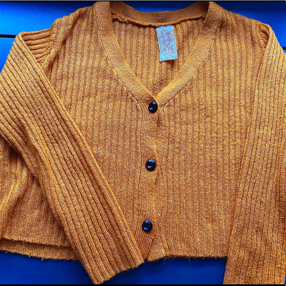 Jadie & Sage Mustard Yellow Cropped Wool Cardigan